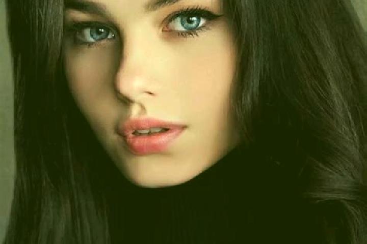 Mia, 25, a black grey-eyed slavic companion based in Port Wentworth. Offering Duos, Girlfriend Experience, Roleplay, CIM, Dinner Date. Available for incall a...