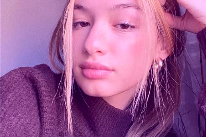 Mia, 25, a blonde brown-eyed indian companion based in Yukaridere. Offering Deep French Kissing, Fetish. Available for incall and outcall, day and evening da...