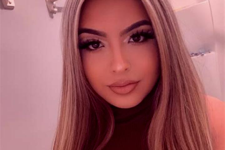 Mia, 25, a blonde brown-eyed latina companion based in Thon Phuc Hung. Offering Tantra, Fetish, OWO, Overnight. Available for incall and outcall, overnight b...