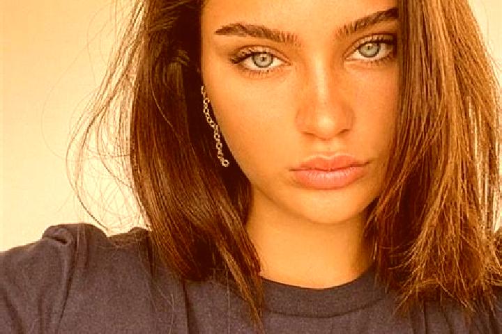 Mia, 25, a brunette dark-eyed indian companion based in Marineo. Offering Travel Companion, Domination, GFE, CIM, Dinner Date. Available for incall and outca...