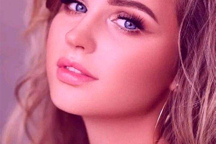 Mia, 25, a dark blonde blue-eyed asian companion based in Dara. Offering Party Girl, CIM, Dinner Date, 69, Girlfriend Experience. Available for incall and ou...
