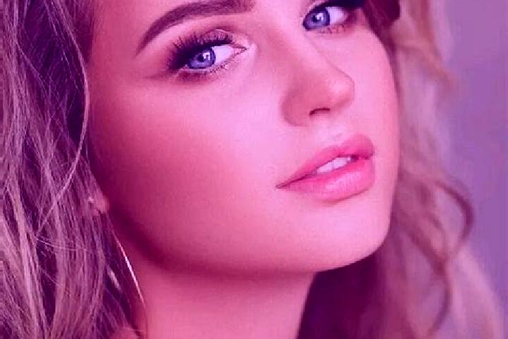 Mia, 25, a dark blonde blue-eyed slavic companion based in Pont-de-Salars. Offering Prostate Massage, Deep French Kissing, GFE. Available for incall and outc...