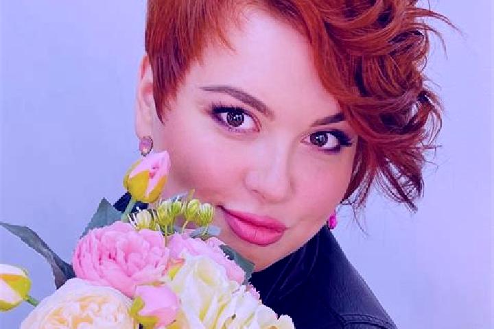 Mia, 25 — Escort in Bryukhovetskaya, Russia