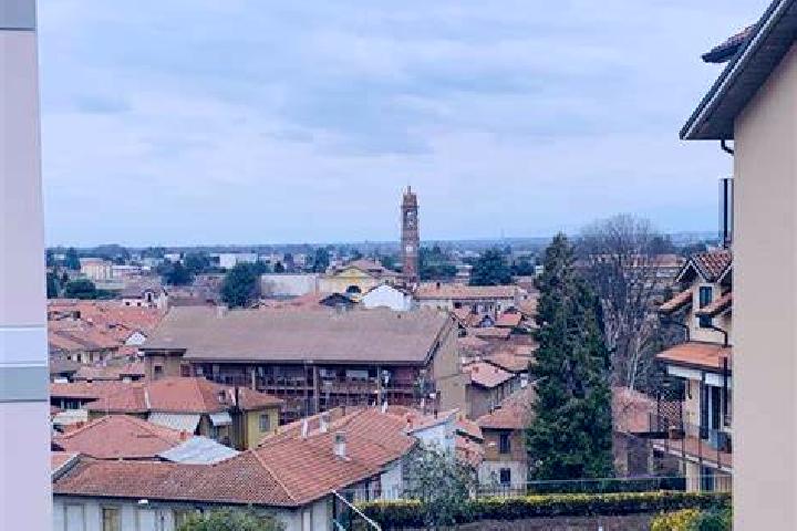 Mia, 25 — Escort in Cassano Magnago, Italy