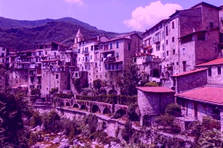 Mia, 25 — Escort in Lezzeno, Italy