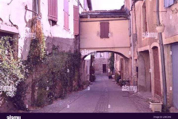 Mia, 25 — Escort in Olargues, France