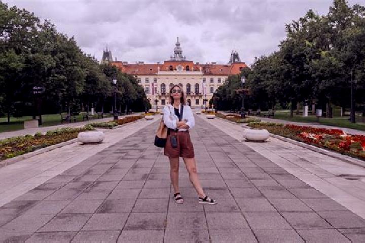 Mia, 25 — Escort in Sakule, Serbia