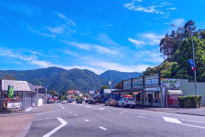 Mia, 25 — Escort in Shiel Hill, New Zealand