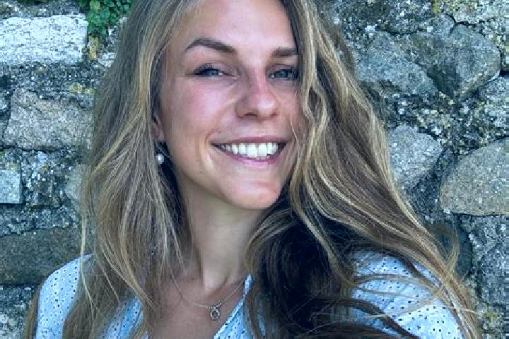 Mia, 25 — Escort in Steineberg, Germany