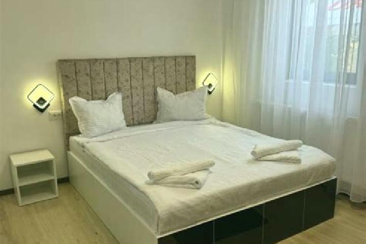 Mia, 25 — Escort in Tecuci, Romania