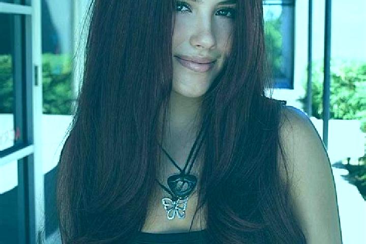 Mia, 26, a auburn dark-eyed caucasian companion based in Tsentoroy. Offering Fetish, OWO, Travel Companion, Erotic Massage. Available for incall and outcall,...