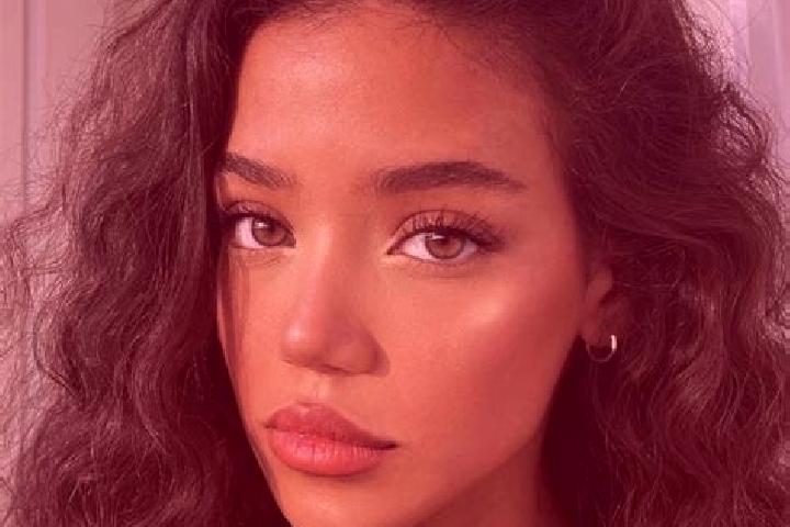 Mia, 26, a black brown-eyed caucasian companion based in Menzel Bouzaiane. Offering 69, Party Girl. Available for incall and outcall, overnight bookings avai...