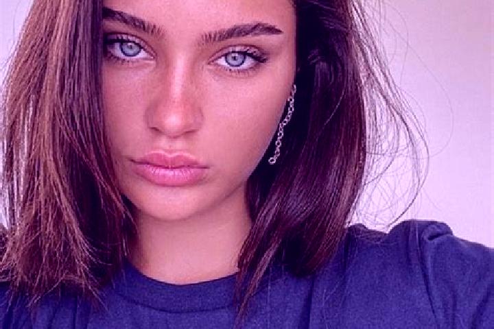 Mia, 26, a brunette dark-eyed mixed companion based in Janos. Offering CIM, Domination, Prostate Massage. Available for incall and outcall, overnight booking...