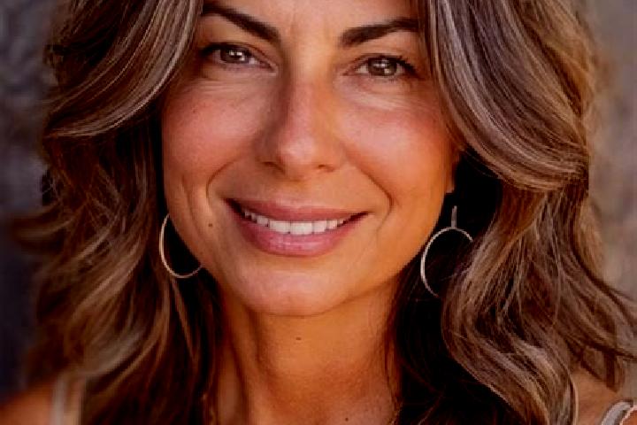 Mia, 26, a brunette grey-eyed middle eastern companion based in Busum. Offering 69, GFE, Travel Companion. Available for incall and outcall, day and evening ...