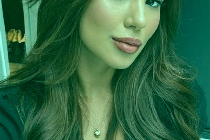 Mia, 26, a chestnut brown-eyed latina companion based in Schonermark. Offering Roleplay, Couples, Dinner Date, Erotic Massage, Domination. Available for inca...