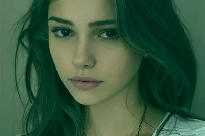 Mia, 26, a chestnut grey-eyed slavic companion based in Crocefieschi. Offering Erotic Massage, Deep French Kissing, CIM, A-Level. Available for incall and ou...