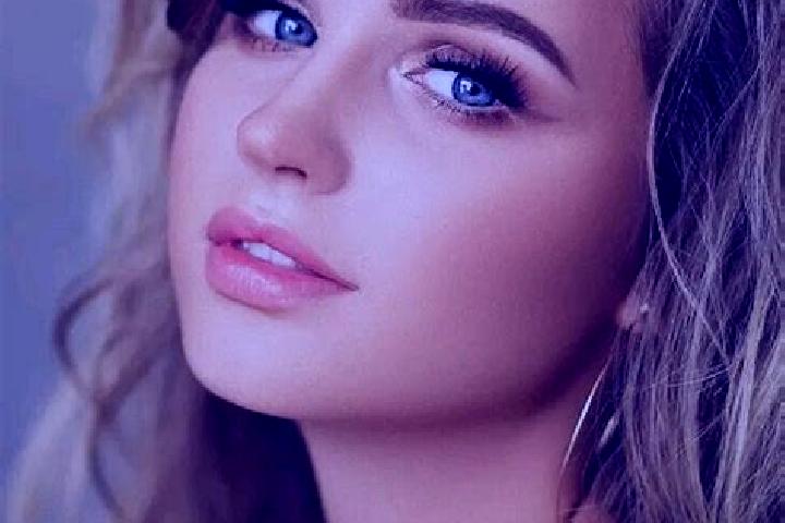 Mia, 26, a dark blonde blue-eyed asian companion based in Tsuchiura. Offering Travel Companion, Dinner Date, CIM, Party Girl, GFE. Available for incall and o...