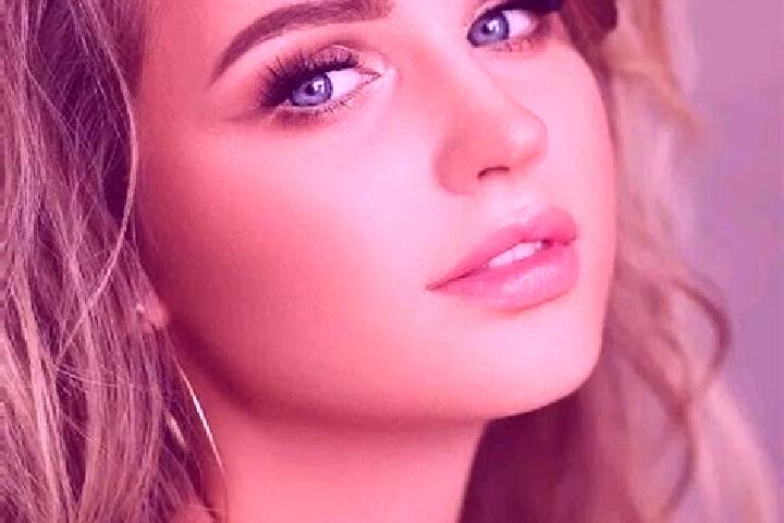 Mia, 26, a dark blonde blue-eyed ebony companion based in Kampong Sidam. Offering Deep French Kissing, Girlfriend Experience, 69. Available for incall and ou...