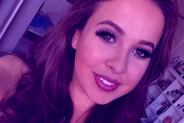 Mia, 26, a dark blonde dark-eyed european companion based in Taranggatar. Offering Fetish, Deep French Kissing, Erotic Massage, Tantra, Girlfriend Experience...