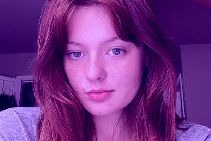 Mia, 26, a red hazel-eyed european companion based in Spinazzola. Offering 69, Deep French Kissing, Erotic Massage. Available for incall and outcall, overnig...