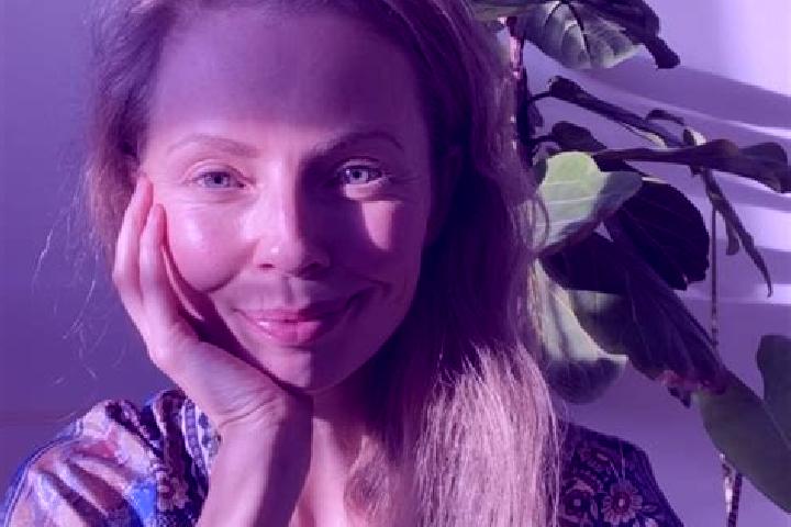 Mia, 26 — Escort in Klinteby Frihed, Denmark