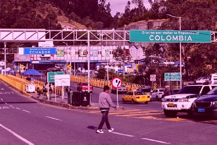Mia, 26 — Escort in Oyambarillo, Ecuador