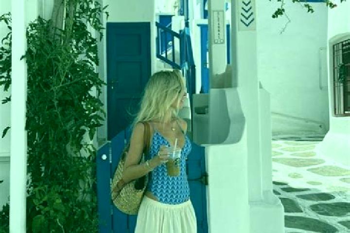Mia, 26 — Escort in Petraia, Greece