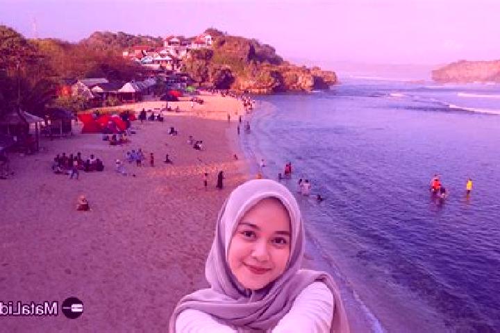 Mia, 26 — Escort in Sidowayah Kidul, Indonesia