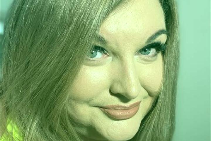 Mia, 26 — Escort in Strachocin-Wojnow, Poland