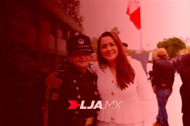 Mia, 26 — Escort in Ultimo Esfuerzo, Mexico
