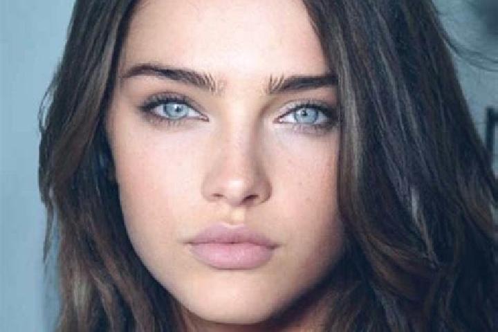Mia, 27, a brunette amber-eyed caribbean companion based in Morning Sun. Offering Girlfriend Experience, Overnight, Dinner Date, Deep French Kissing, Stripte...