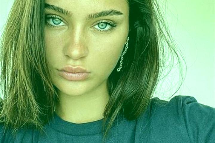 Mia, 27, a brunette blue-eyed ebony companion based in Letenye. Offering GFE, 69, Deep French Kissing, Party Girl. Available for incall and outcall, overnigh...