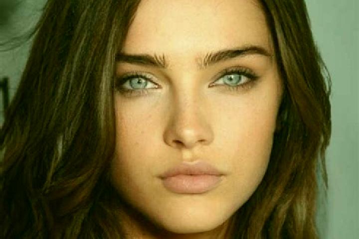 Mia, 27, a brunette blue-eyed middle eastern companion based in Piano di Sorrento. Offering Couples, CIM, Overnight, Girlfriend Experience, Striptease. Avail...