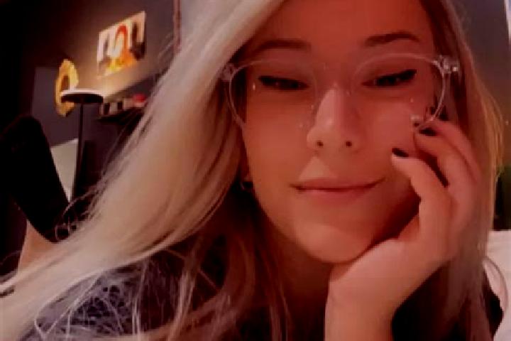 Mia, 27, a platinum blonde green-eyed asian companion based in Eggendorf im Traunkreis. Offering Overnight, A-Level, Tantra, 69, BDSM. Available for incall a...