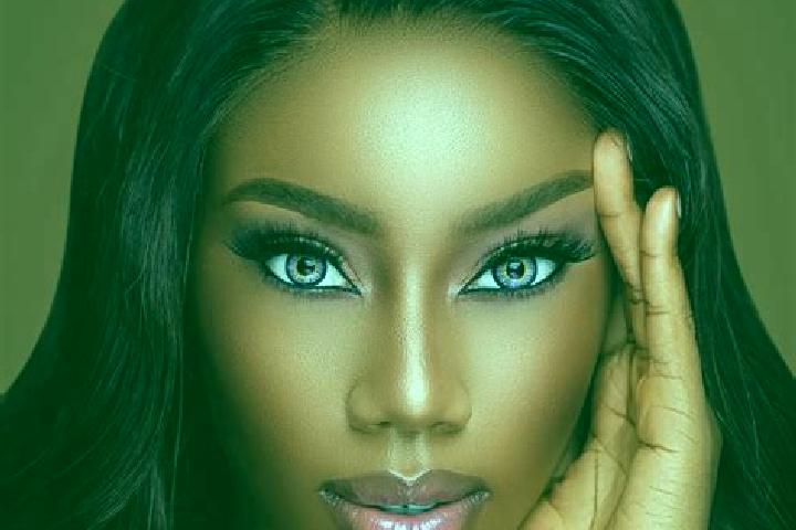 Mia, 27, a red blue-eyed ebony companion based in Tevaram. Offering Striptease, Fetish, Domination, Dinner Date. Available for incall and outcall, day and ev...