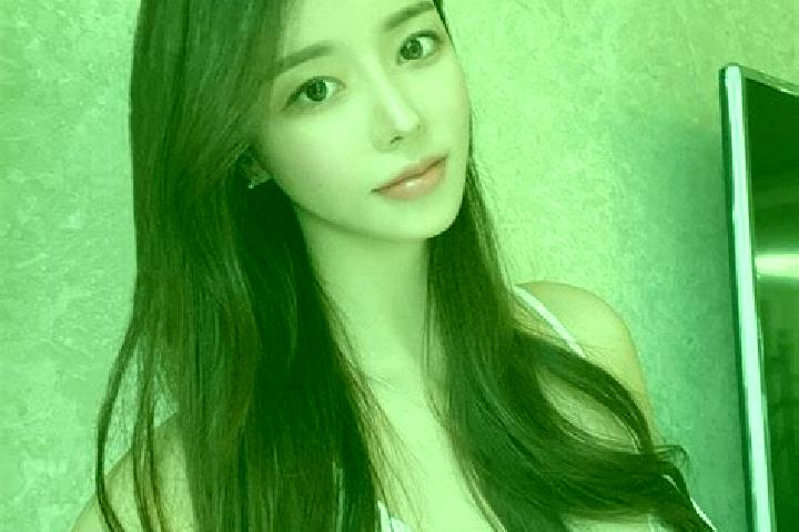 Mia, 27 — Escort in Dabachang, China