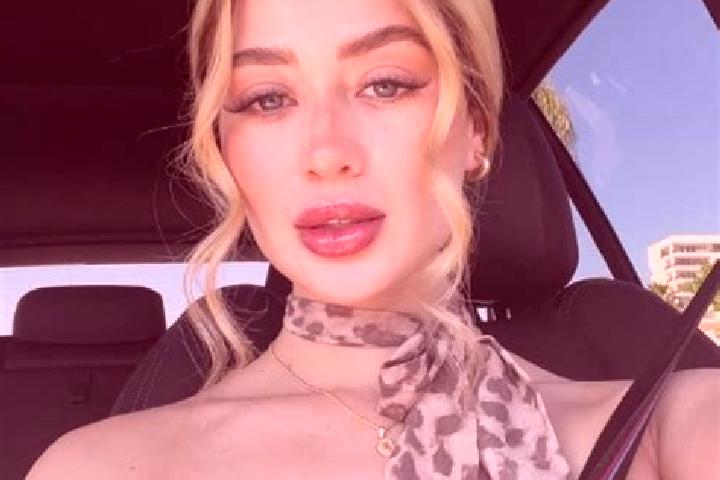 Mia, 27 — Escort in El Valerio, Mexico