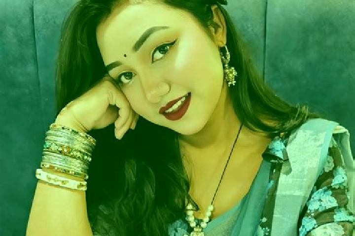Mia, 27 — Escort in Raojan, Bangladesh