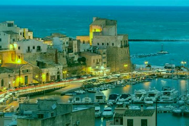 Mia, 27 — Escort in Ricco del Golfo, Italy