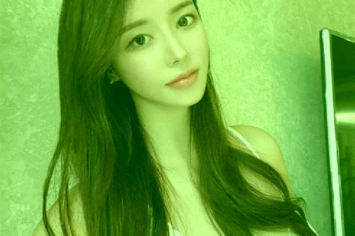 Mia, 27 — Escort in Zhetang, China