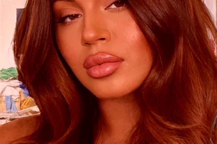 Mia, 28, a auburn dark-eyed latina companion based in Langdale. Offering Girlfriend Experience, GFE, Party Girl, Duos. Available for incall and outcall, day ...