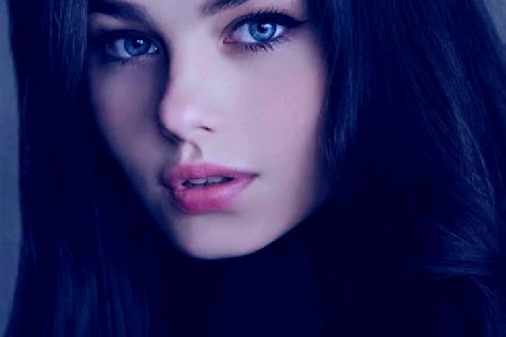 Mia, 28, a black dark-eyed caucasian companion based in Monterrey. Offering Couples, GFE, 69. Available for incall and outcall, day and evening dates.