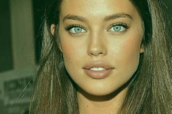 Mia, 28, a chestnut green-eyed caucasian companion based in Pidlypne. Offering Travel Companion, Tantra, CIM, Deep French Kissing. Available for incall and o...
