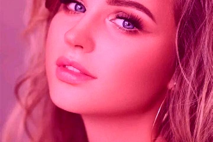 Mia, 28, a dark blonde blue-eyed ebony companion based in Datarsitu. Offering Tantra, OWO, Girlfriend Experience. Available for incall and outcall, day and e...