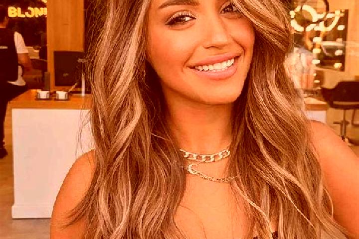 Mia, 28, a dark blonde brown-eyed ebony companion based in La Sauniere. Offering Overnight, Roleplay, Domination, Deep French Kissing. Available for incall a...