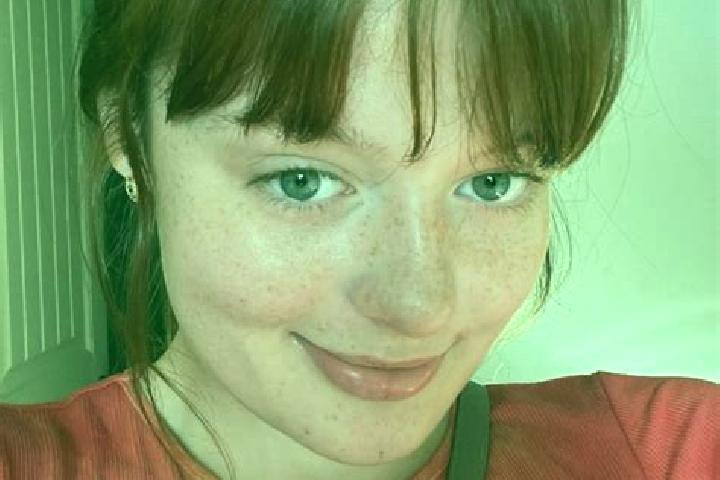Mia, 28, a red grey-eyed caribbean companion based in K urdghelauri. Offering Roleplay, BDSM, Fetish. Available for incall and outcall, day and evening dates.