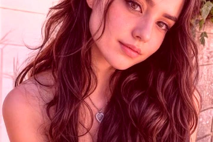 Mia, 28, a red hazel-eyed asian companion based in Semoy. Offering BDSM, Massage, Girlfriend Experience, Overnight, Tantra. Available for incall and outcall,...