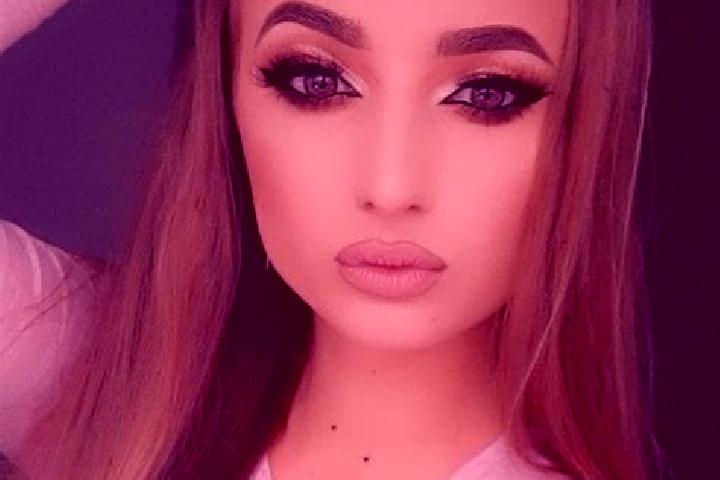 Mia, 28 — Escort in Ciomagesti, Romania