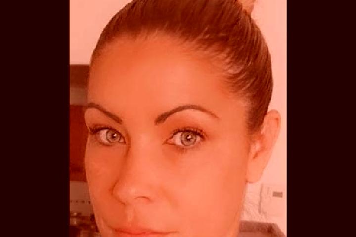 Mia, 28 — Escort in Courpalay, France