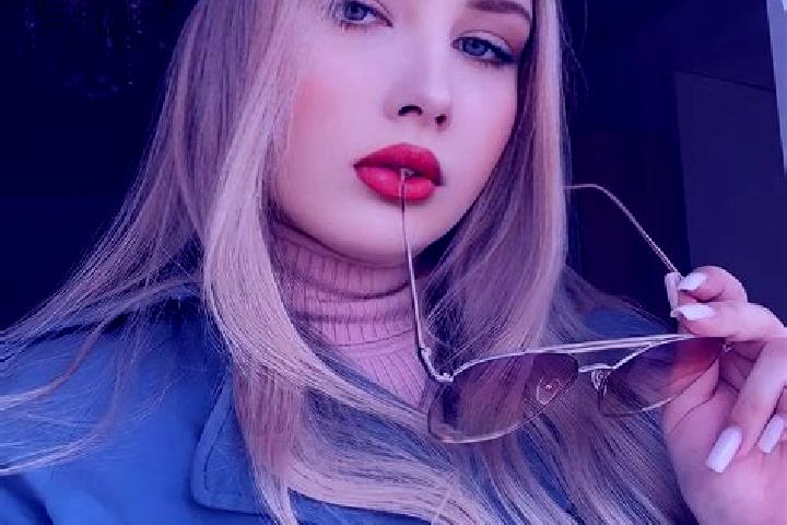 Mia, 28 — Escort in Glazov, Russia